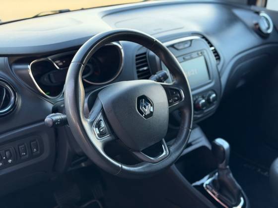 RENAULT CAPTUR 1.6 16V SCE FLEX LIFE X-TRONIC